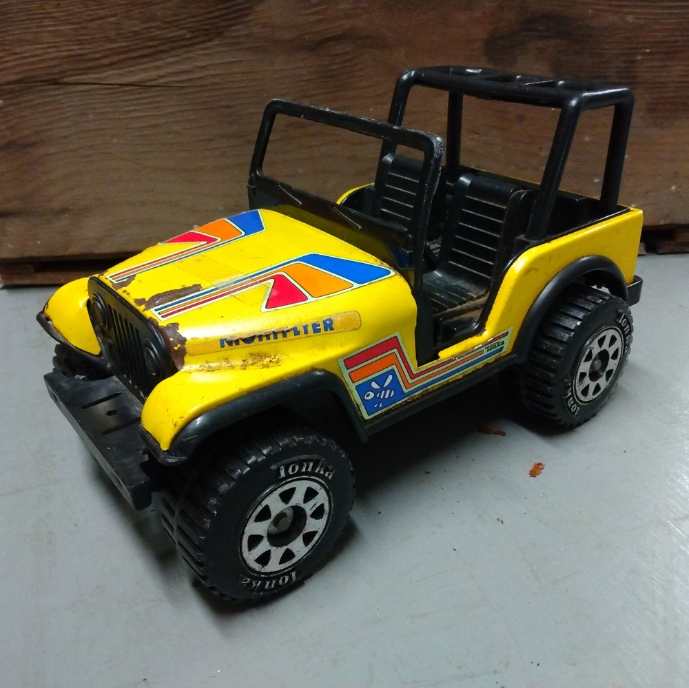 Vintage Tonka Jeep